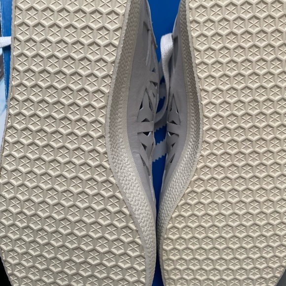 Adidas Gazelle Cutout - Picture 2 of 5
